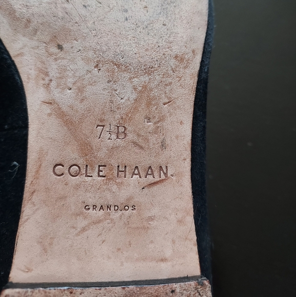 Cole Haan Women's Black Suede Loafers With Snakeskin Effect Trim, 7.5 - Picture 8 of 9